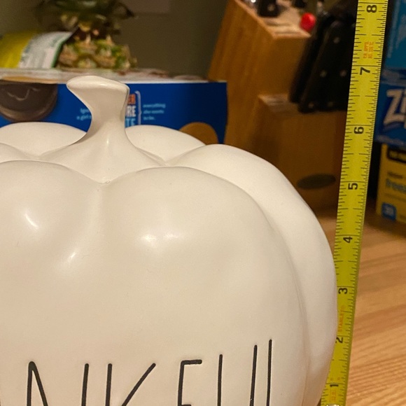 RARE NWT Rae Dunn THANKFUL pumpkin- only one selling online - Picture 3 of 3